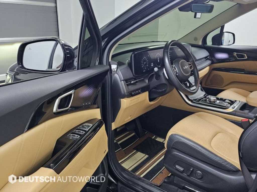 KIA Carnival - Vista 11