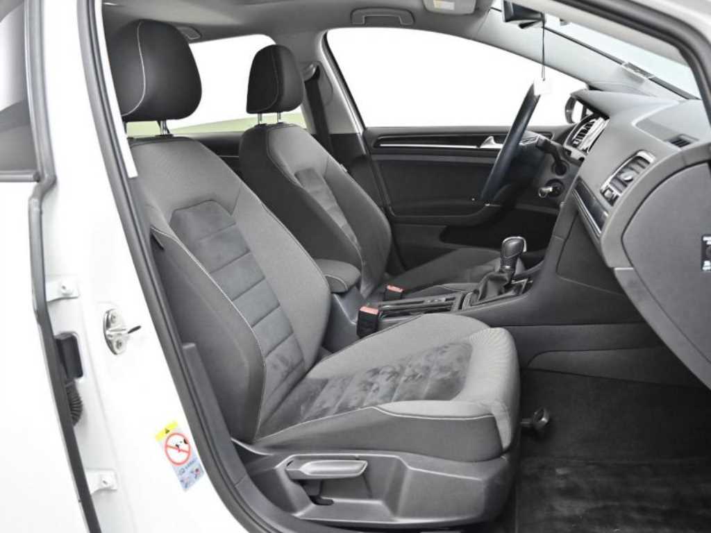 Volkswagen Golf - Vista 10