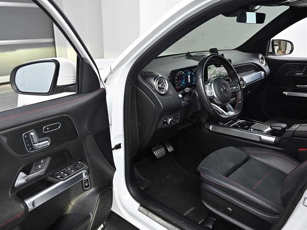 Mercedes Benz GLB Class - Vista 10