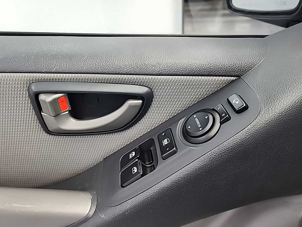 HYUNDAI Starex 2011 Plateado - Importación desde Corea - HF Imports Iquique - Foto 15