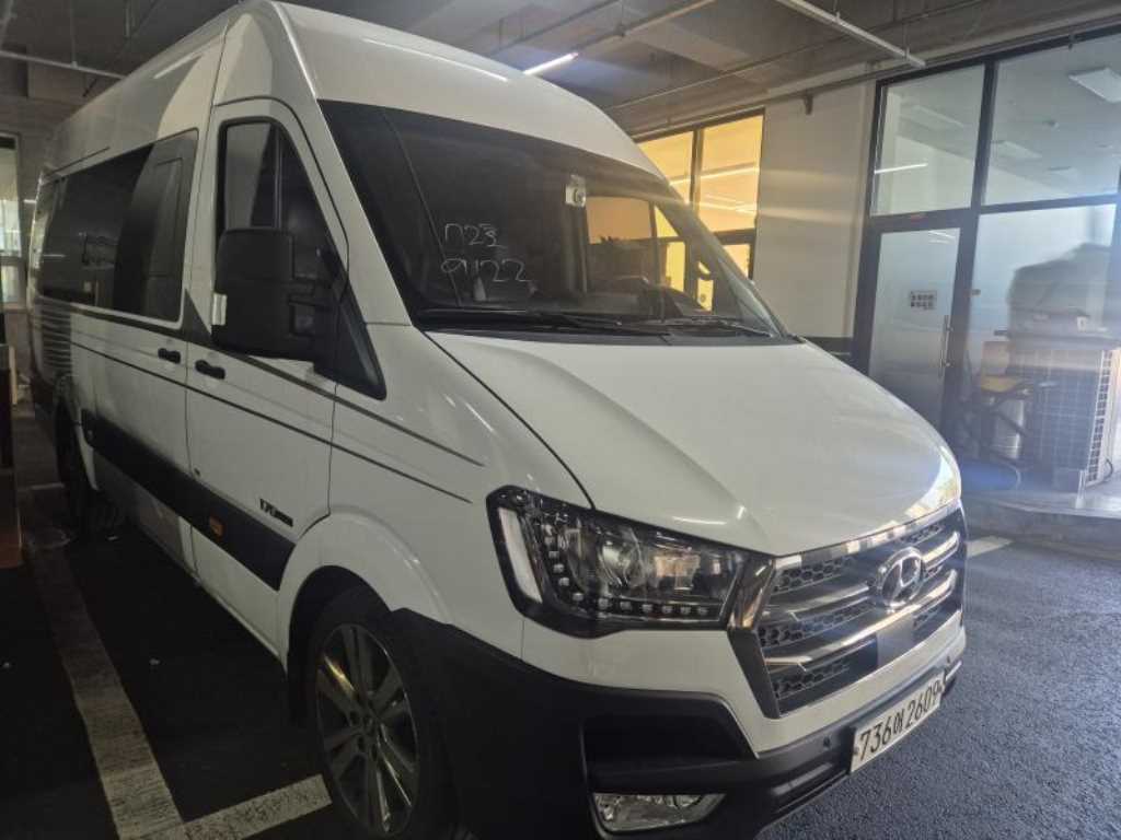 HYUNDAI Solati - Vista 4