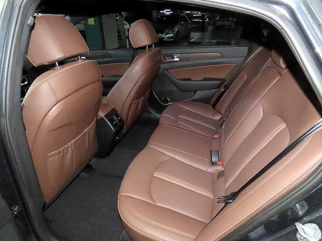 HYUNDAI Sonata - Vista 7