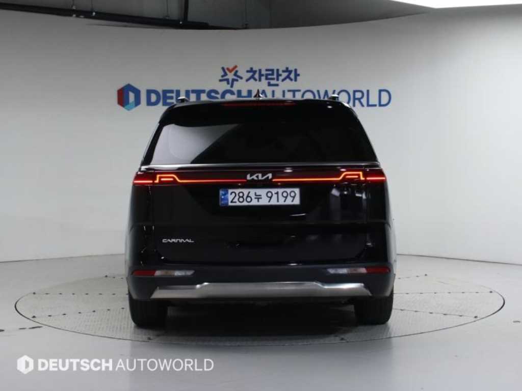 KIA Carnival - Vista 4