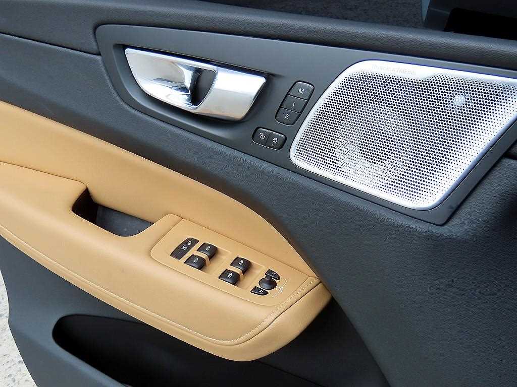 Volvo XC60 - Vista 12