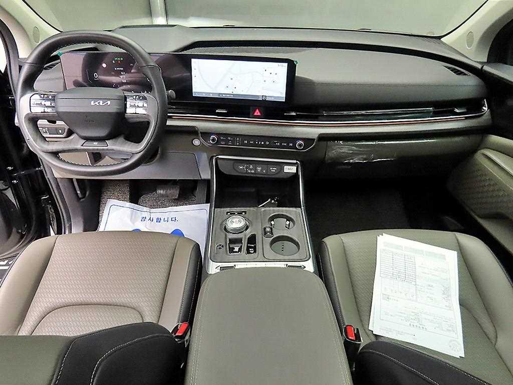 KIA Carnival - Vista 7