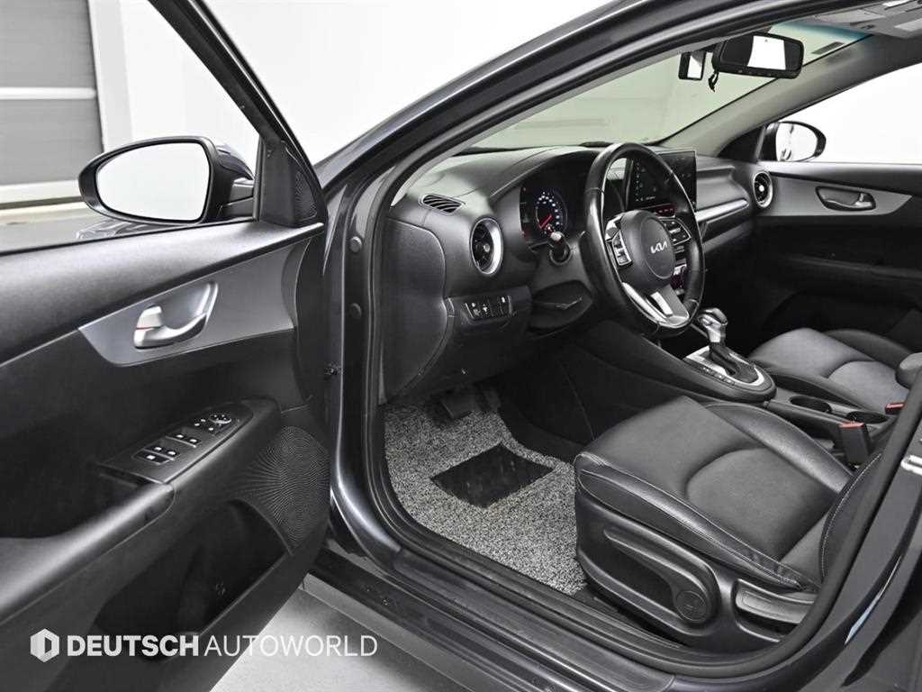 KIA K3 - Vista 11