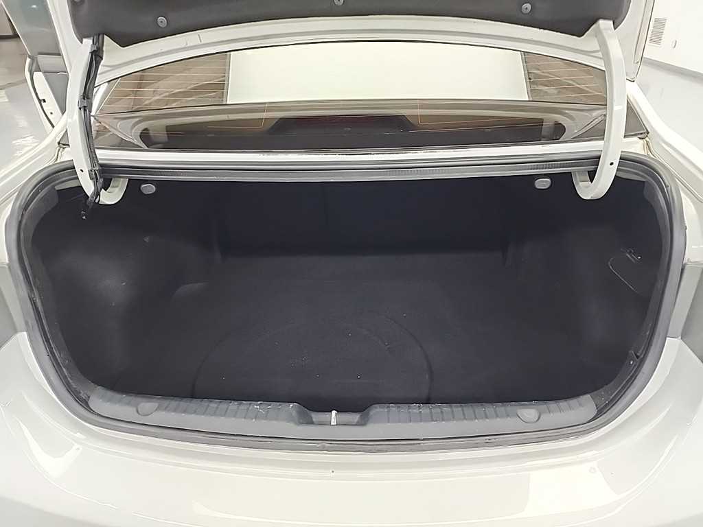 KIA Forte 2010 Blanco - Importación desde Corea - HF Imports Iquique - Foto 17