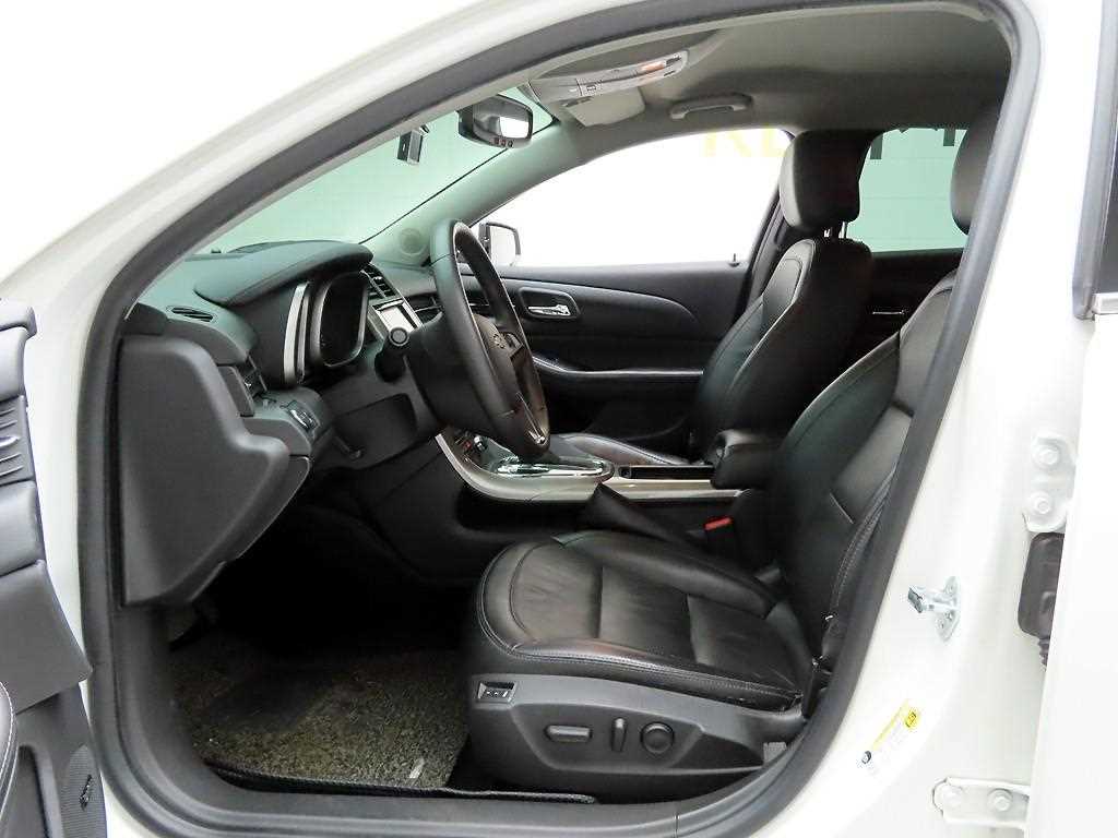 Chevrolet Malibu 2015 Blanco - Importación desde Corea - HF Imports Iquique - Foto 13