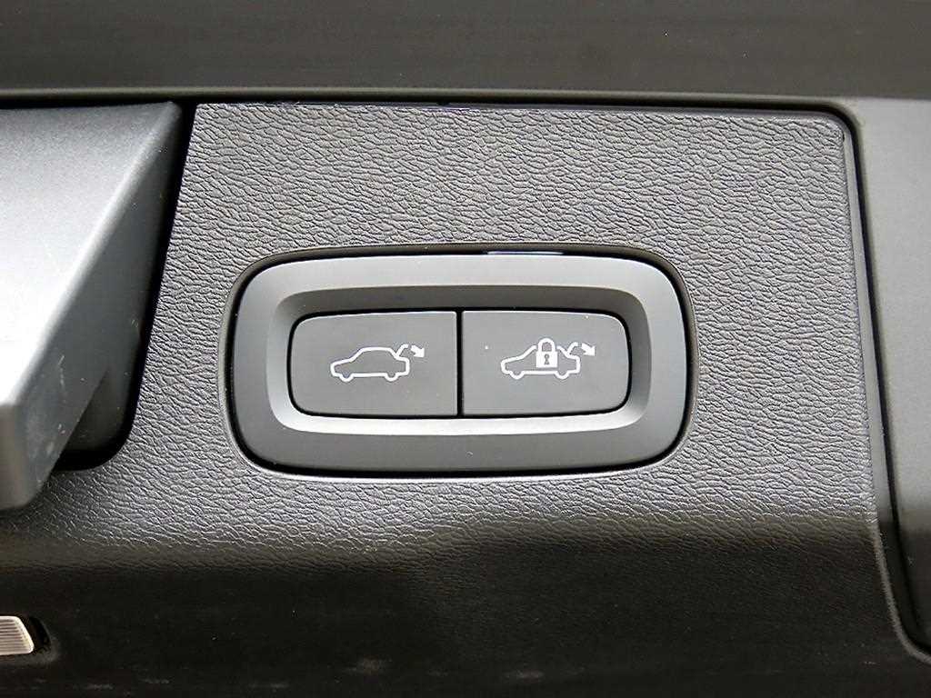 Volvo XC60 2023 Blanco - Importación desde Corea - HF Imports Iquique - Foto 17