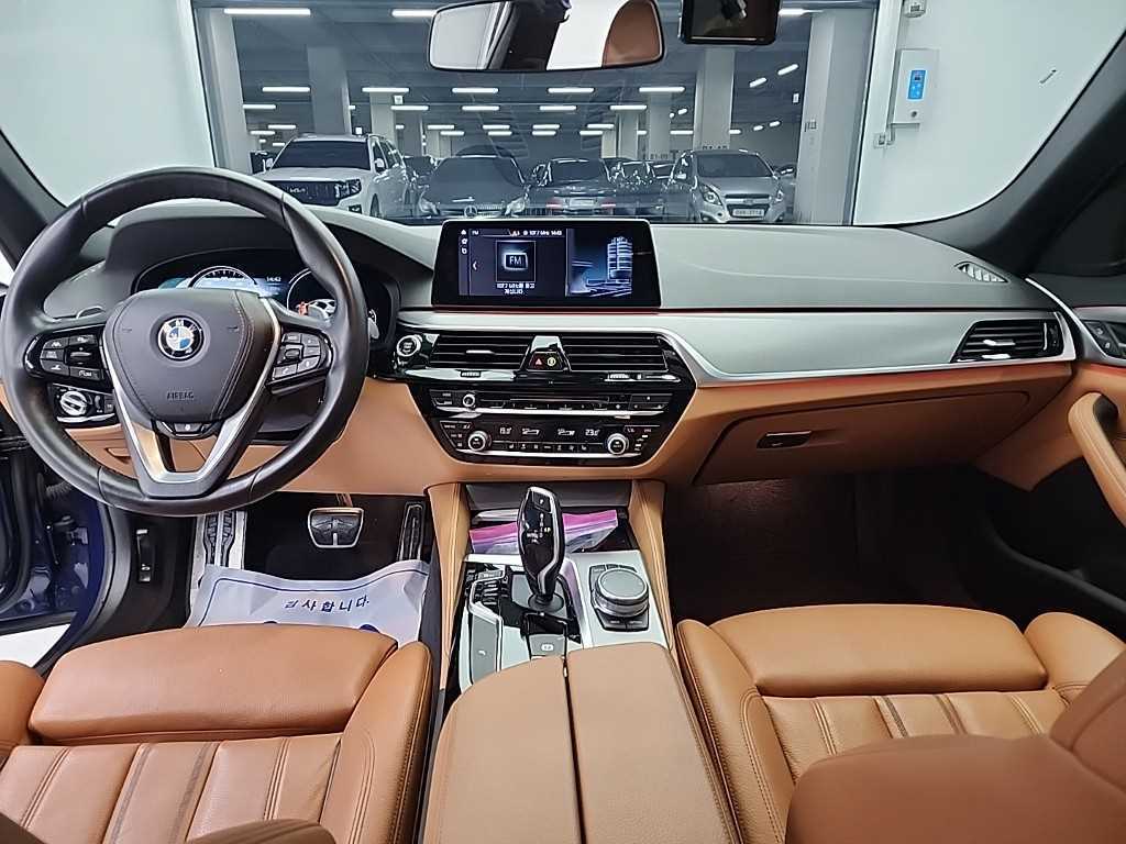 BMW 5 Series - Vista 7