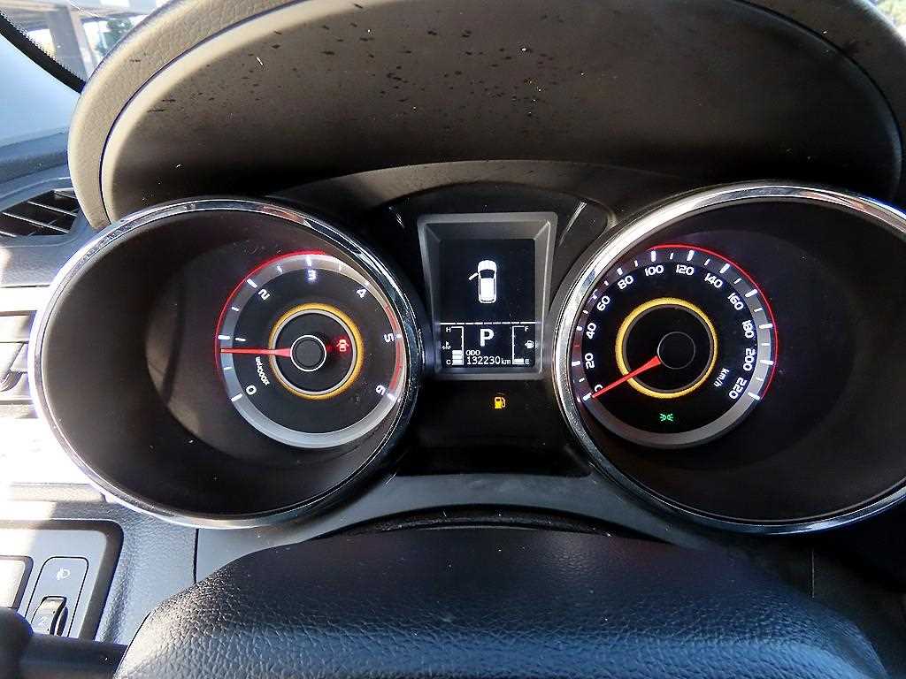 Ssangyong Tivoli - Vista 9