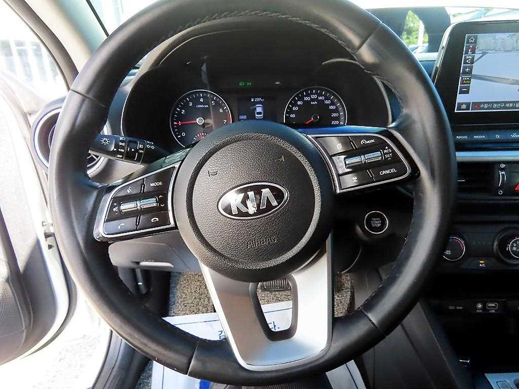 KIA K3 - Vista 8