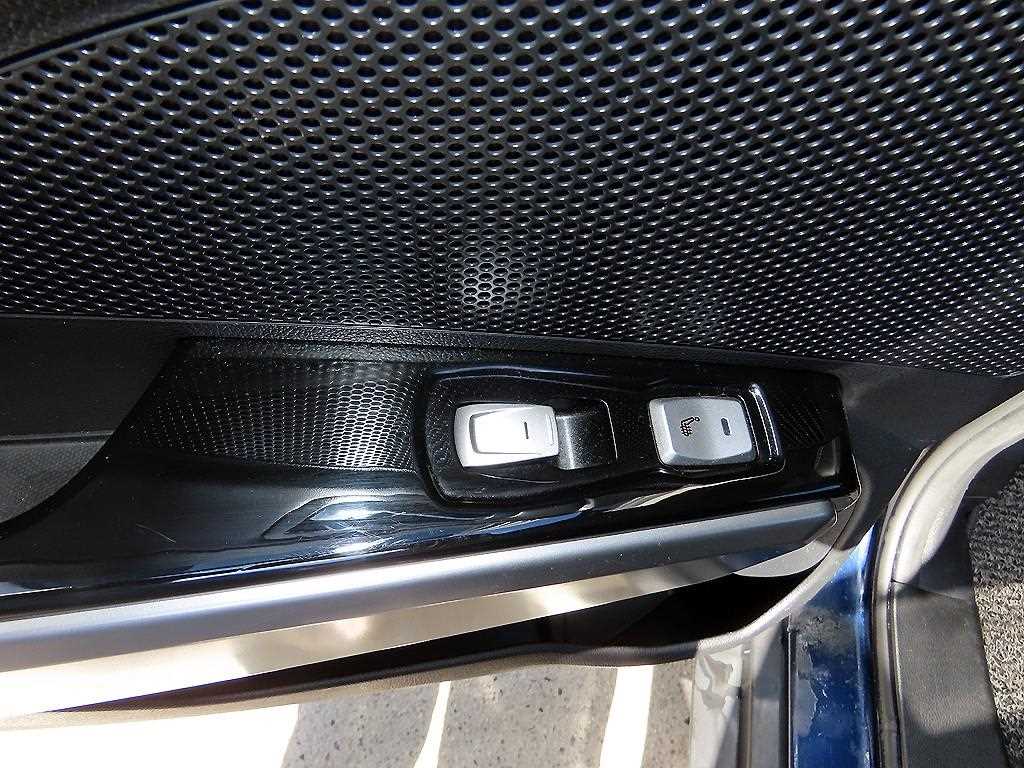 Ssangyong Tivoli 2016 Azul - Importación desde Corea - HF Imports Iquique - Foto 17