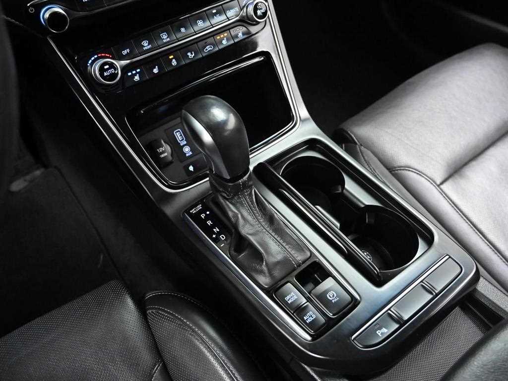 HYUNDAI Grandeur - Vista 9