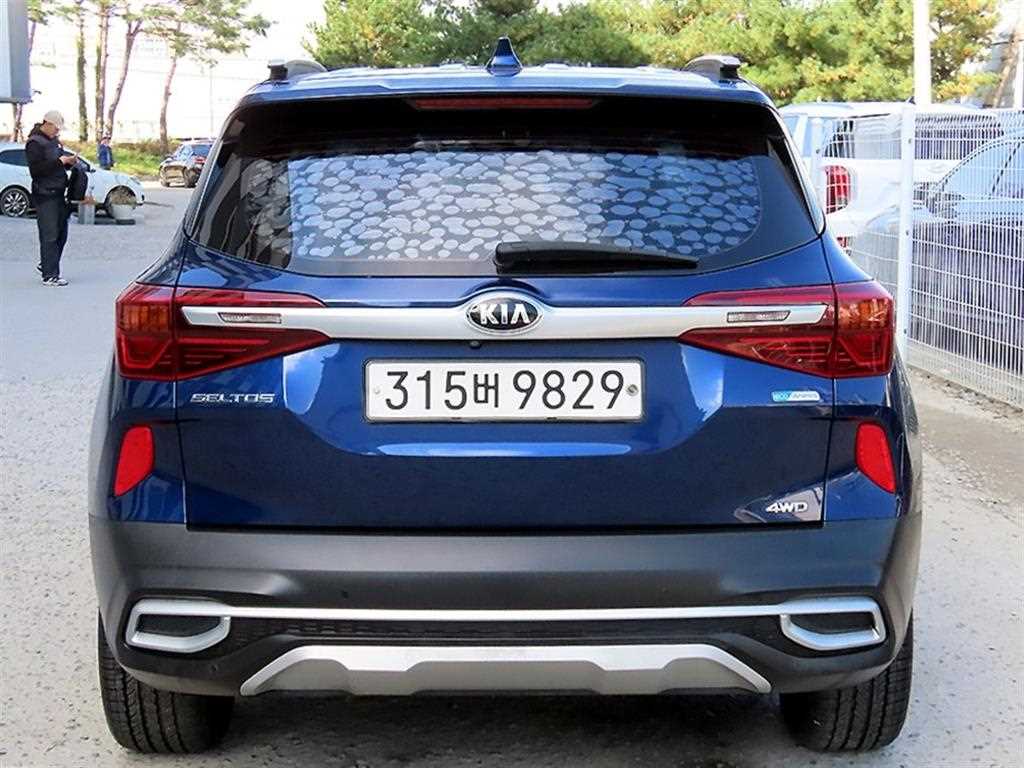 KIA Seltos - Vista 4