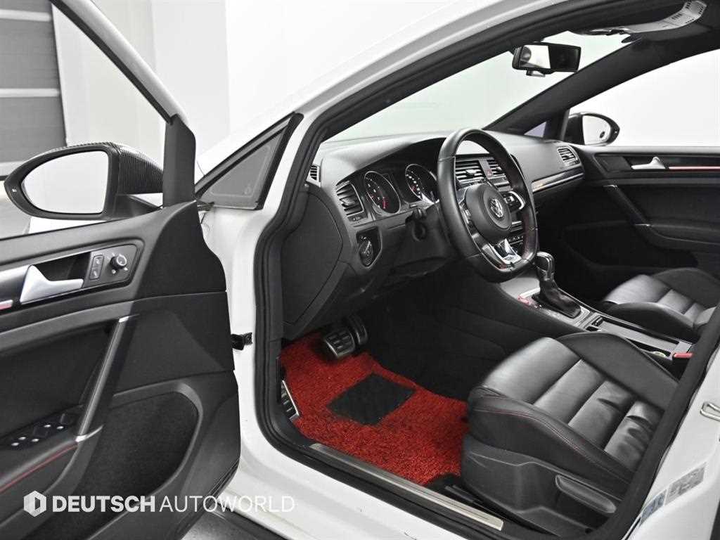 Volkswagen Golf - Vista 11