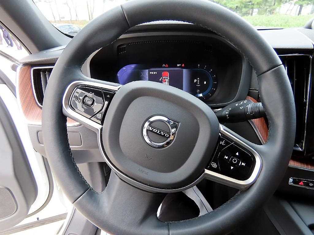 Volvo XC60 - Vista 8