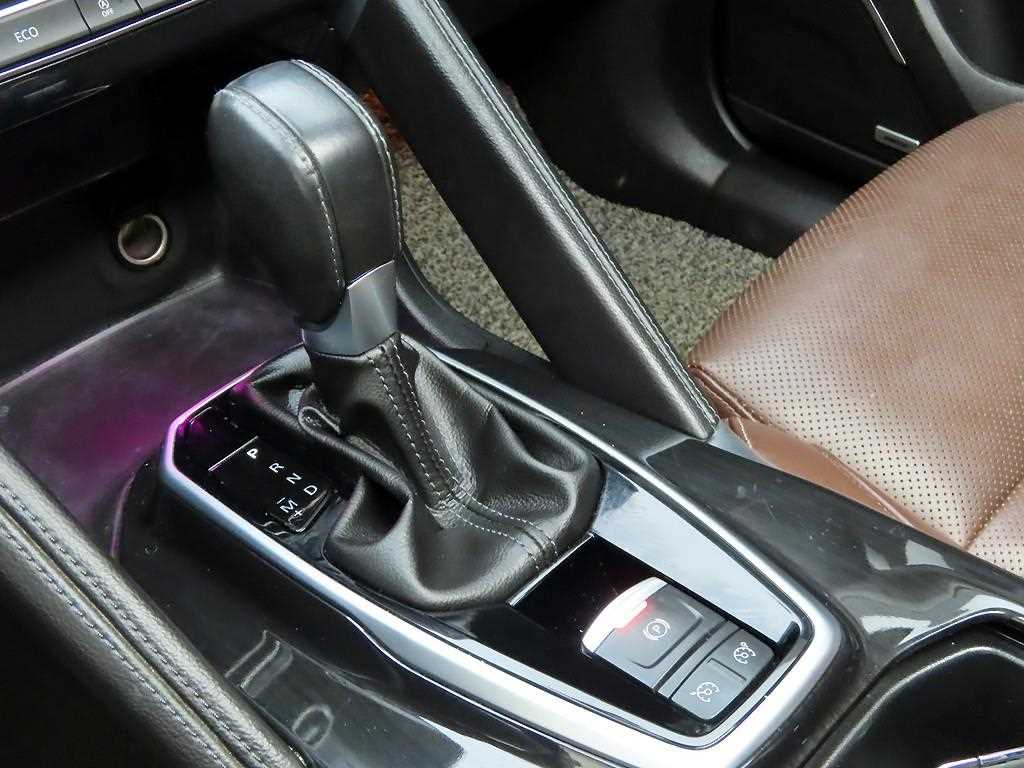 SAMSUNG QM6 - Vista 10