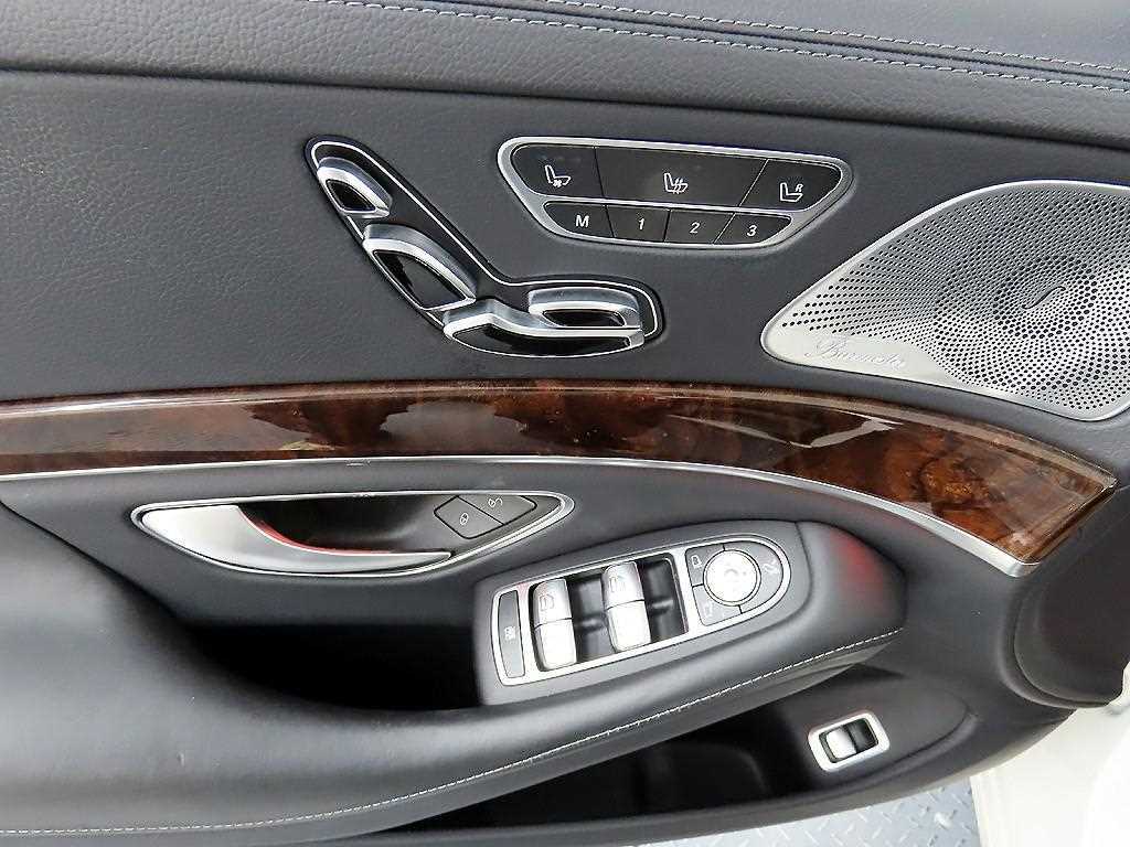 Mercedes Benz S Class - Vista 11