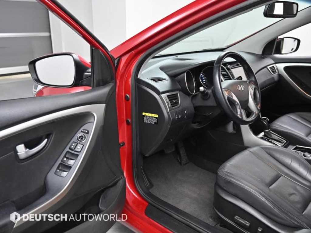 HYUNDAI i30 - Vista 11