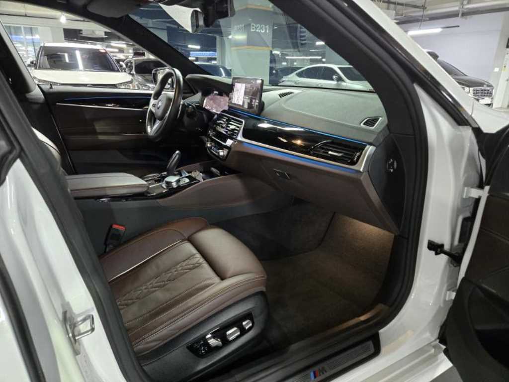 BMW Gran Turismo - Vista 12