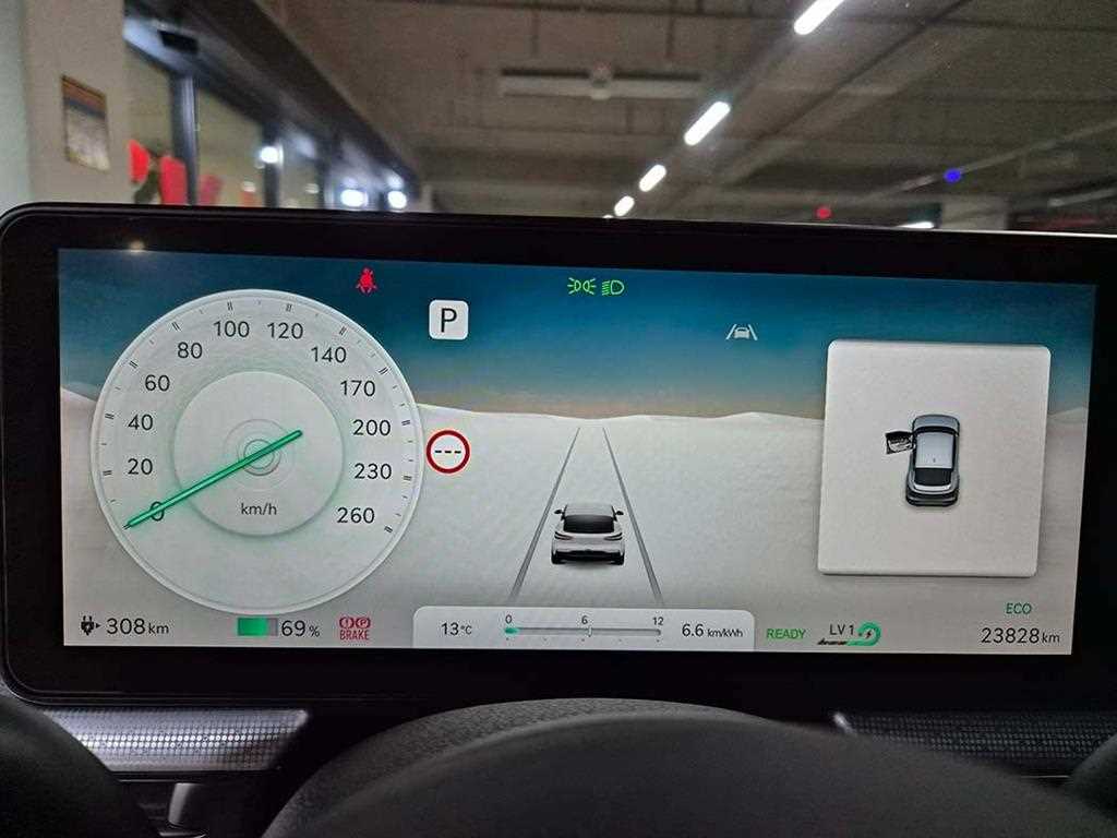 Genesis GV60 2023 Negro - Importación desde Corea - HF Imports Iquique - Foto 13