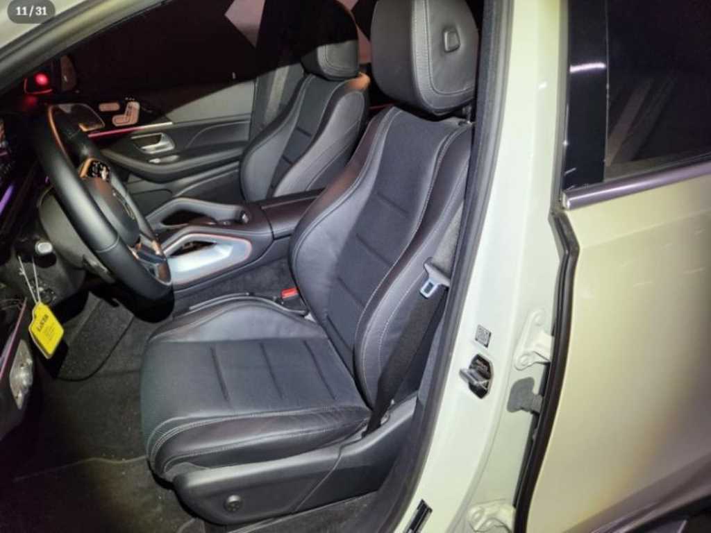 Mercedes Benz GLE Class - Vista 6