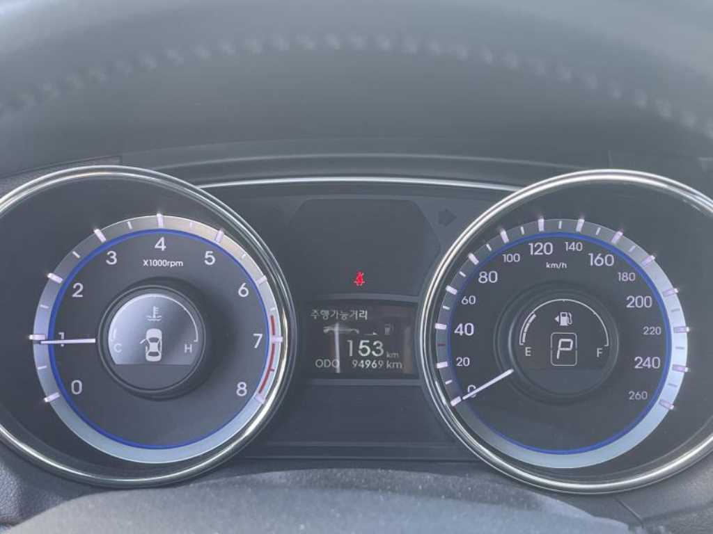 HYUNDAI Sonata - Vista 6