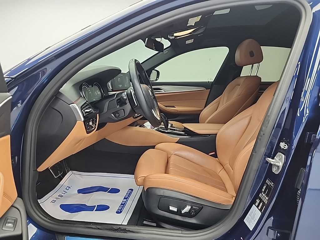 BMW 5 Series - Vista 11