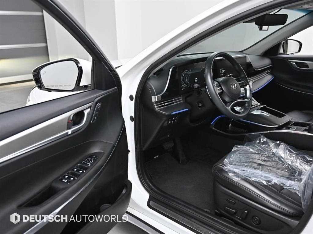 HYUNDAI Grandeur - Vista 11