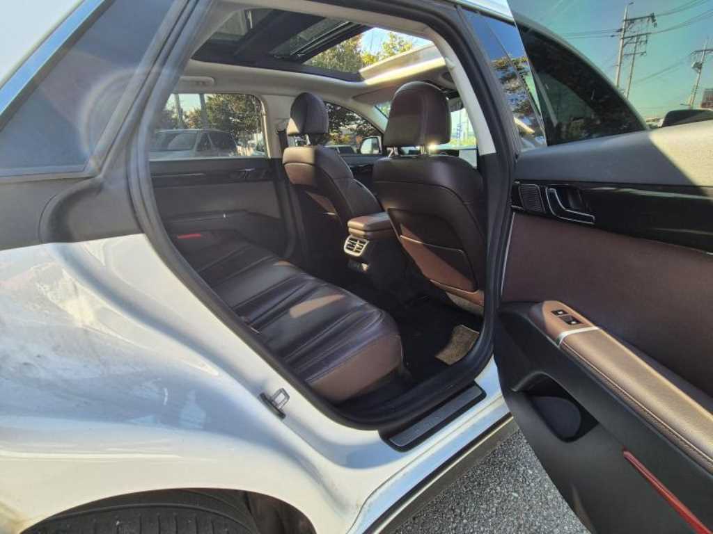 HYUNDAI Grandeur - Vista 6