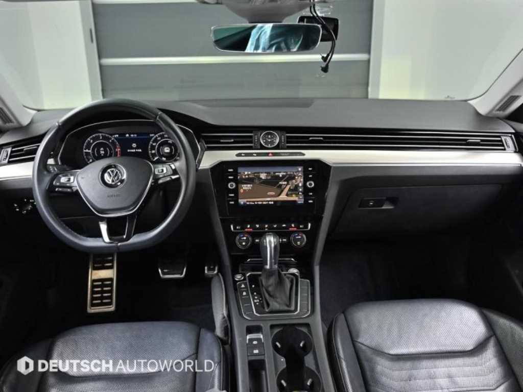 Volkswagen Arteon - Vista 7