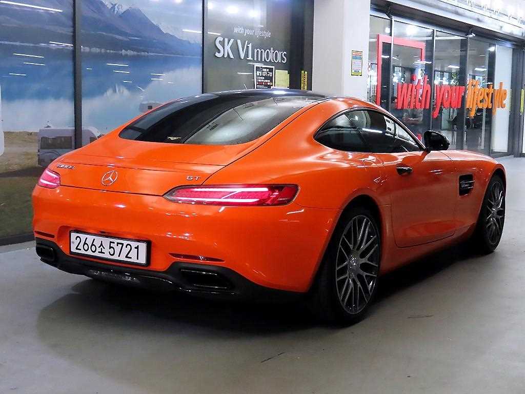 Mercedes Benz AMG GT - Vista 4