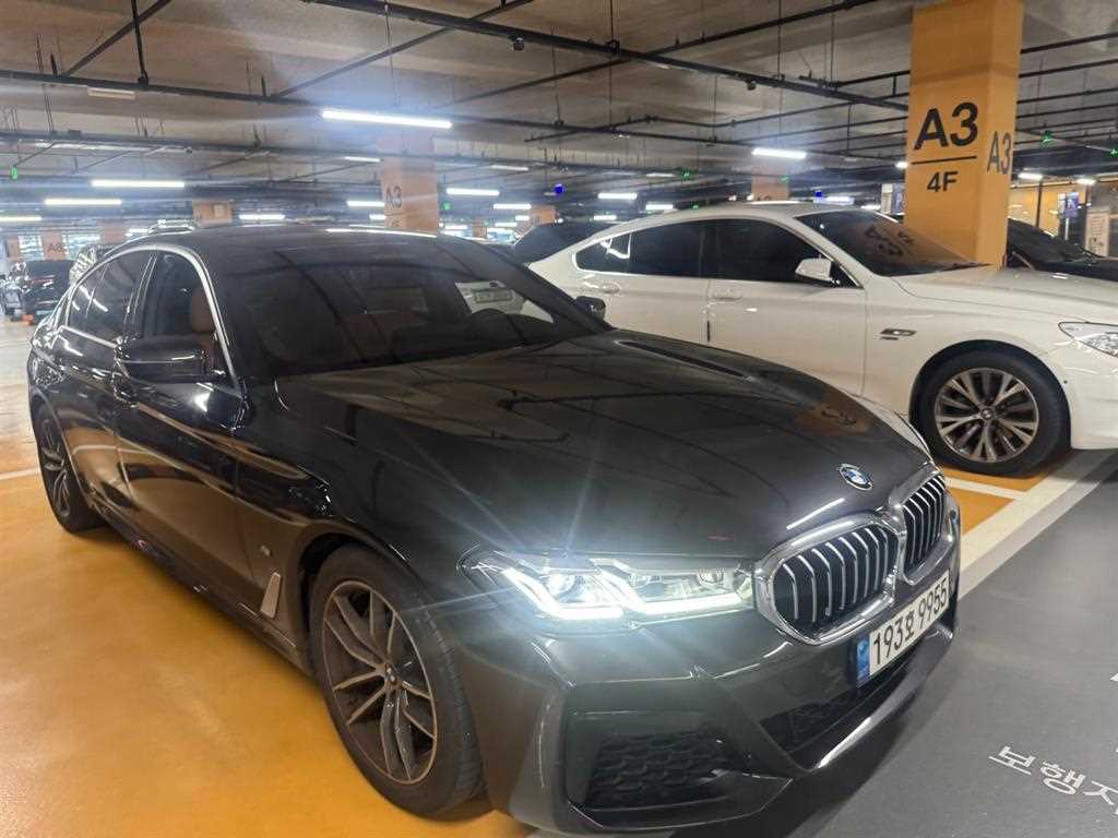 BMW 5 Series - Vista 5