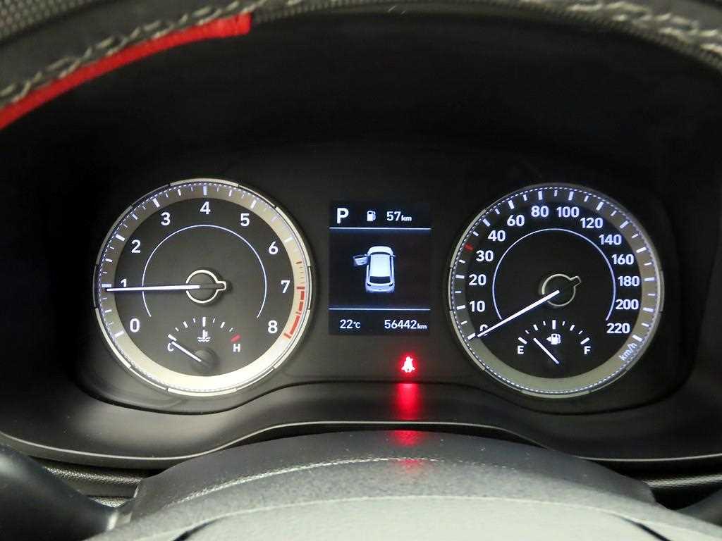 HYUNDAI Venue - Vista 5