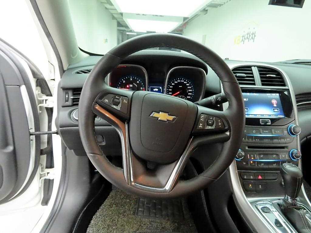 Chevrolet Malibu - Vista 7