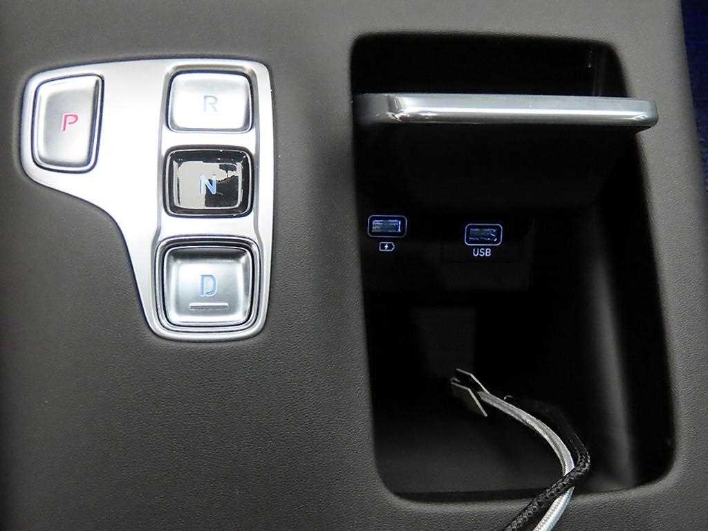 HYUNDAI Grandeur - Vista 10