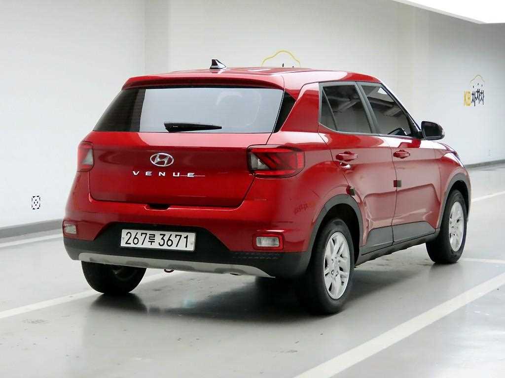 HYUNDAI Venue - Vista 4
