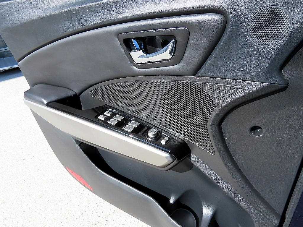 Ssangyong Tivoli - Vista 11