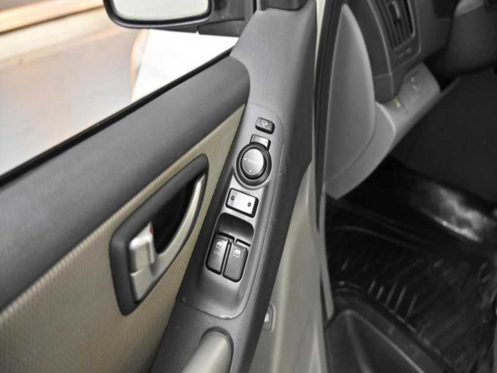 HYUNDAI Starex 2011 - Importación desde Corea - HF Imports Iquique - Foto 15