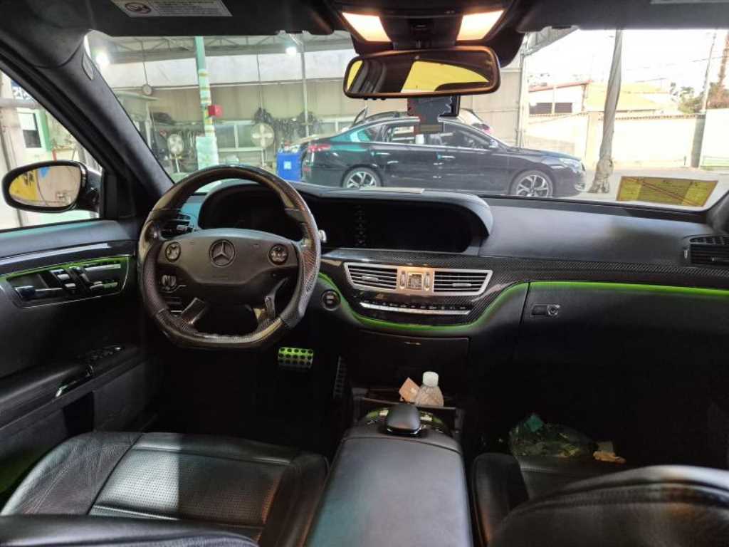 Mercedes Benz S Class - Vista 4