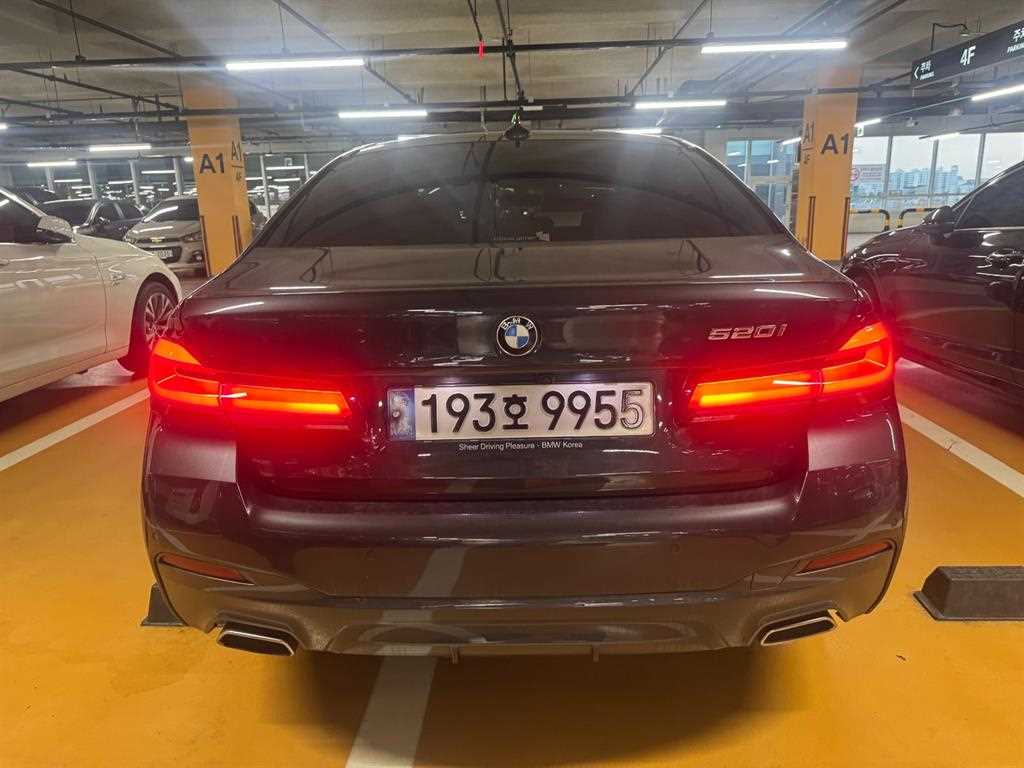 BMW 5 Series - Vista 3