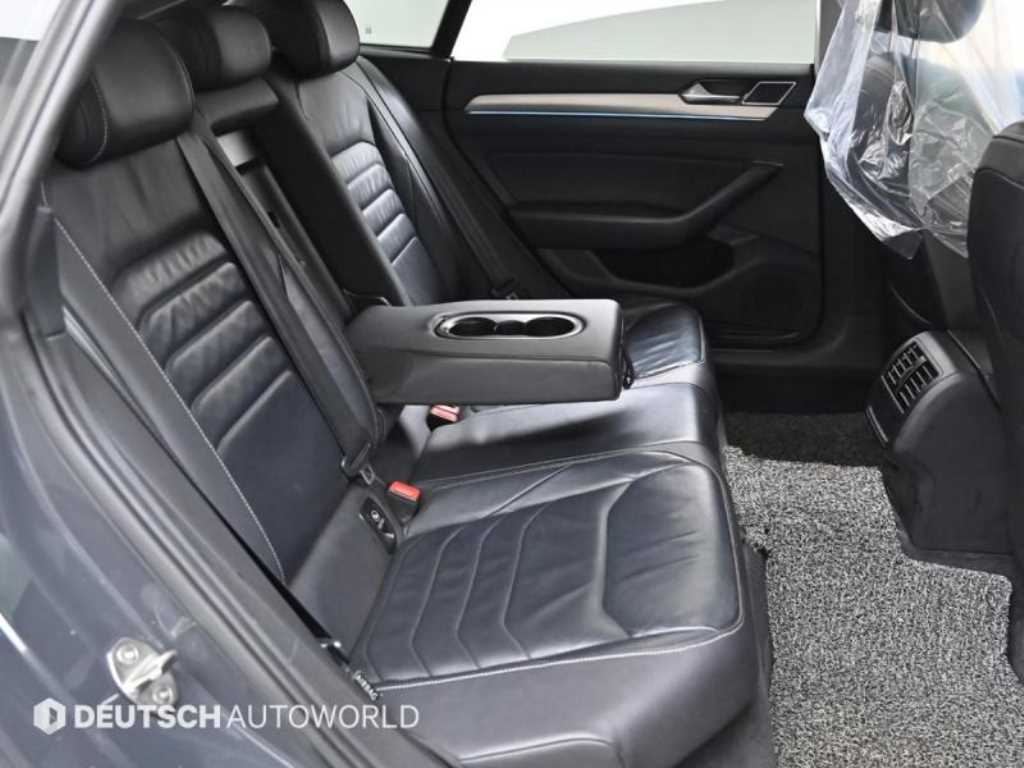 Volkswagen Arteon - Vista 12