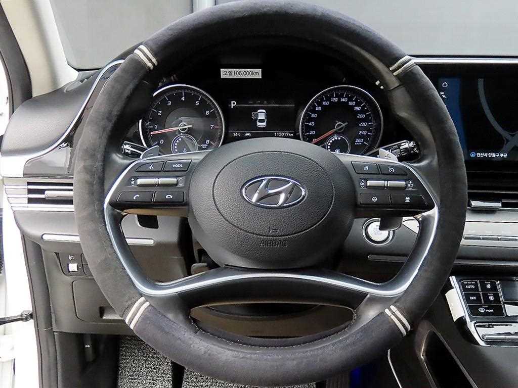 HYUNDAI Grandeur - Vista 9