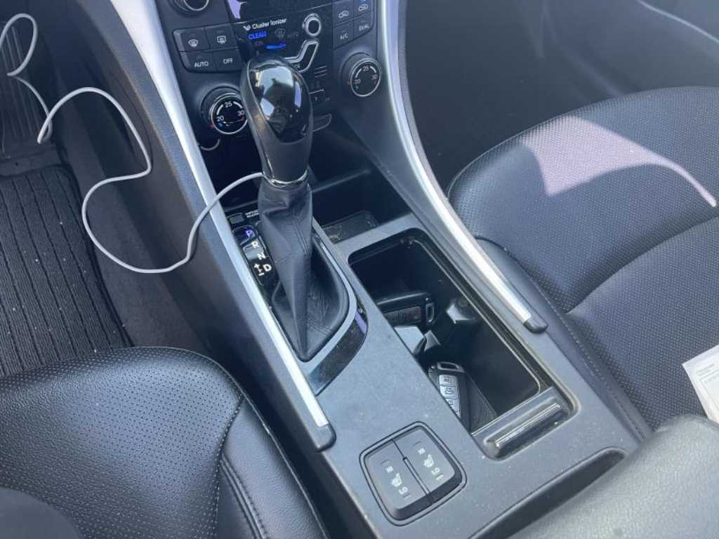 HYUNDAI Sonata - Vista 7