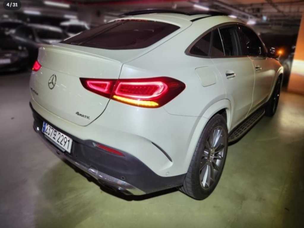 Mercedes Benz GLE Class - Vista 3