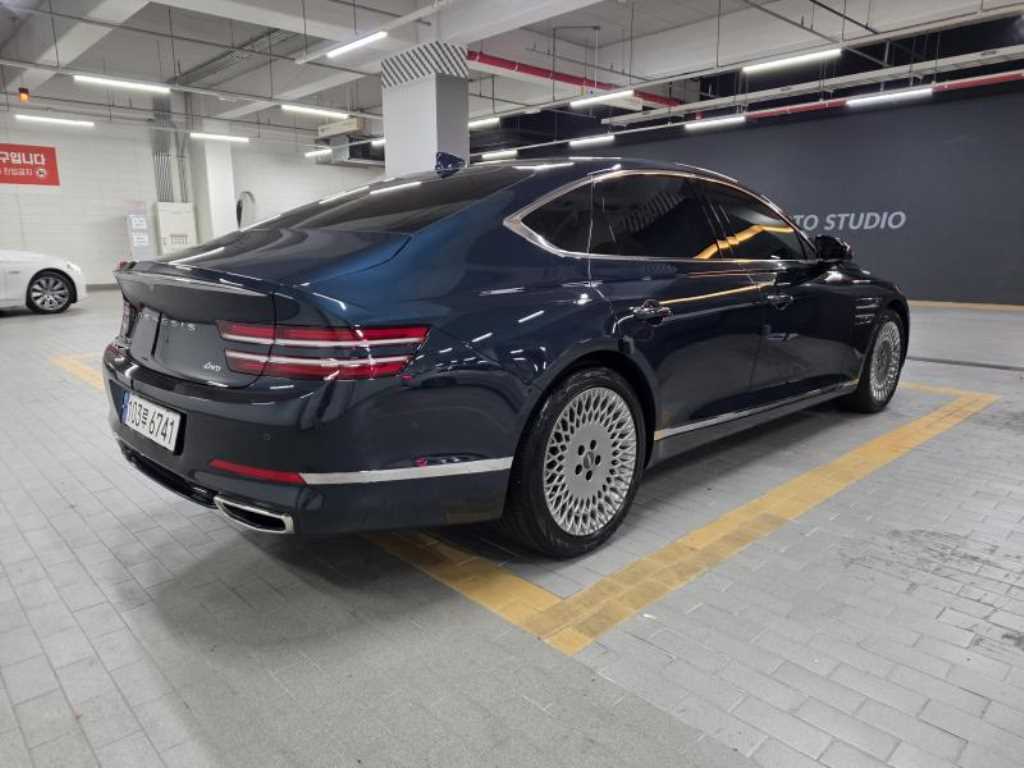 Genesis G80 - Vista 6