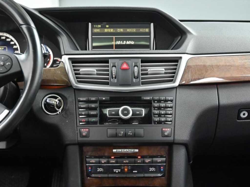 Mercedes Benz E class 2011 Plateado - Importación desde Corea - HF Imports Iquique - Foto 14