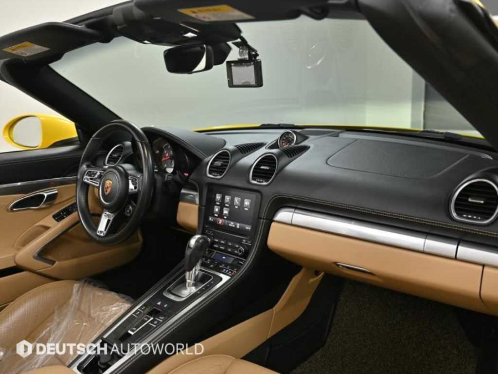 Porsche 718 - Vista 7