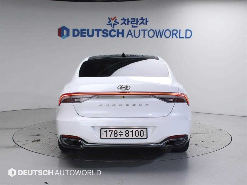 HYUNDAI Grandeur - Vista 4